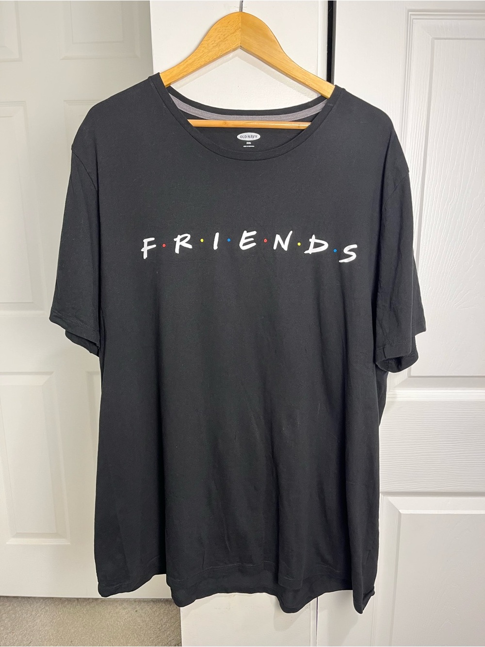 Old Navy Friends TV Show Logo Black T-Shirt Size 3XL Casual Graphic Tee